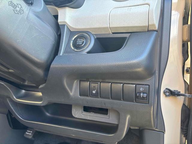 ＭＲワゴン Ｘ　４ＷＤ　スマートキー　バックカメラ　電動格納ミラー　シートヒーター　ベンチシート　ＣＶＴ　盗難防止システム　ＡＢＳ　ＣＤ　ＵＳＢ　アルミホイール　衝突安全ボディ　エアコン　パワーステアリング（15枚目）