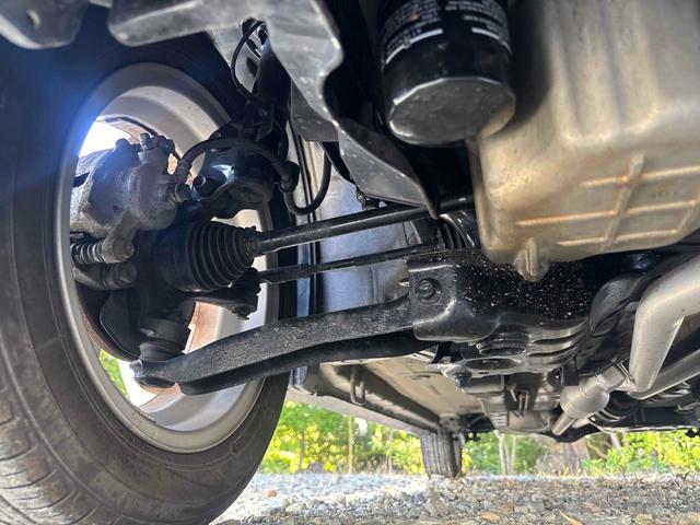 ワゴンＲ ＦＸリミテッド　４ＷＤ　スマートキー　アイドリングストップ　電動格納ミラー　シートヒーター　ベンチシート　ＣＶＴ　盗難防止システム　ＡＢＳ　ＣＤ　ミュージックプレイヤー接続可　アルミホイール　衝突安全ボディ　エアコン（32枚目）