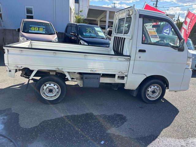 ハイゼットトラック スペシャル　４ＷＤ　ＭＴ（4枚目）