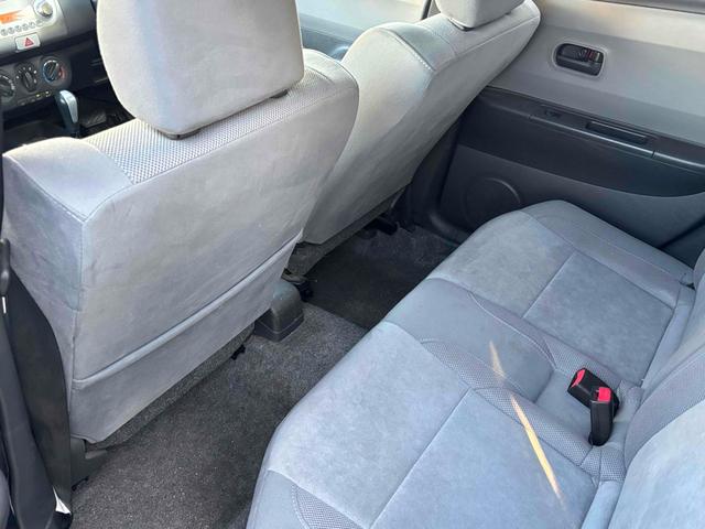 セルボ ＧリミテッドＩＩ　スマートキー　電動格納ミラー　ＡＴ　盗難防止システム　ＣＤ　アルミホイール　衝突安全ボディ　エアコン　パワーステアリング　パワーウィンドウ　運転席エアバッグ（17枚目）