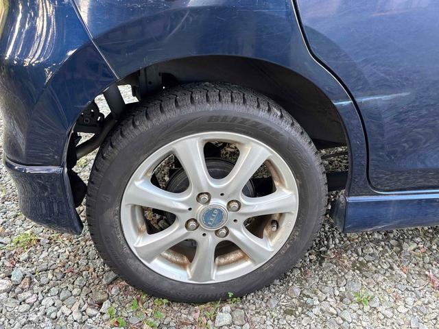 セルボ ＧリミテッドＩＩ　スマートキー　電動格納ミラー　ＡＴ　盗難防止システム　ＣＤ　アルミホイール　衝突安全ボディ　エアコン　パワーステアリング　パワーウィンドウ　運転席エアバッグ（28枚目）