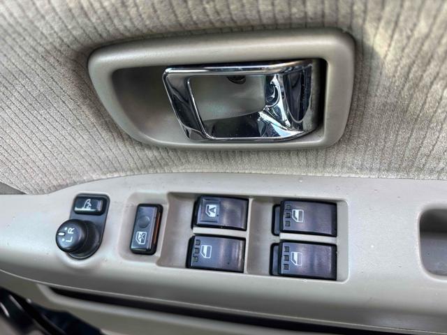 アトレーワゴン カスタムターボＲＳリミテッド　４ＷＤ　バックカメラ　両側スライド・片側電動　ナビ　ＴＶ　ＨＩＤ　キーレスエントリー　電動格納ミラー　ベンチシート　ＡＴ　盗難防止システム　ＡＢＳ　ＣＤ　ＤＶＤ再生　ミュージックプレイヤー接続可（30枚目）