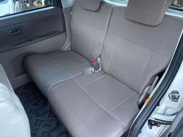 タント Ｘ　４ＷＤ　電動スライドドア　ナビ　ＴＶ　バックカメラ　スマートキー　ベンチシート　ＣＶＴ　ＡＢＳ　ＤＶＤ　ＣＤ　ＵＳＢ　アルミホイール　スタッドレス装着　エアコン（11枚目）