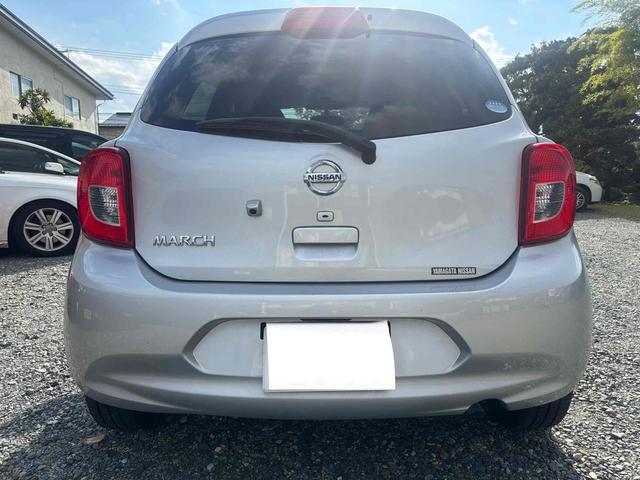 マーチ Ｘ　ＦＯＵＲ　Ｖセレクション　４ＷＤ　バックカメラ　アルミホイール　スマートキー　電動格納ミラー　ＣＶＴ　盗難防止システム　衝突安全ボディ　ＡＢＳ　Ｂｌｕｅｔｏｏｔｈ　エアコン　パワーステアリング　パワーウィンドウ（6枚目）
