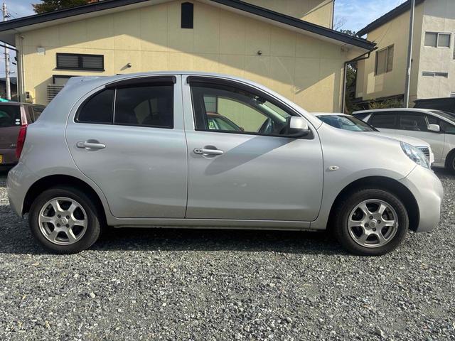 マーチ Ｘ　ＦＯＵＲ　Ｖセレクション　４ＷＤ　バックカメラ　アルミホイール　スマートキー　電動格納ミラー　ＣＶＴ　盗難防止システム　衝突安全ボディ　ＡＢＳ　Ｂｌｕｅｔｏｏｔｈ　エアコン　パワーステアリング　パワーウィンドウ（8枚目）