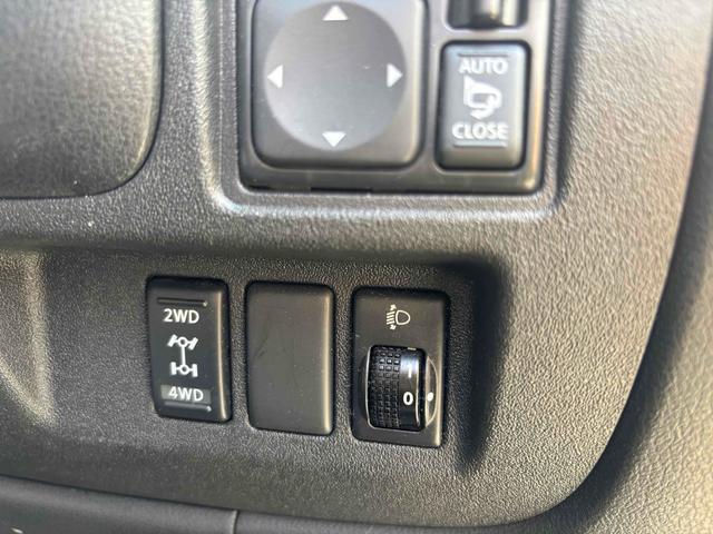 マーチ Ｘ　ＦＯＵＲ　Ｖセレクション　４ＷＤ　バックカメラ　アルミホイール　スマートキー　電動格納ミラー　ＣＶＴ　盗難防止システム　衝突安全ボディ　ＡＢＳ　Ｂｌｕｅｔｏｏｔｈ　エアコン　パワーステアリング　パワーウィンドウ（13枚目）