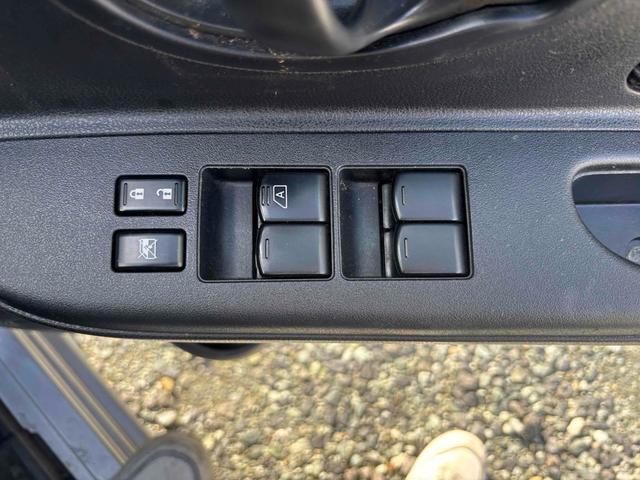 マーチ Ｘ　ＦＯＵＲ　Ｖセレクション　４ＷＤ　バックカメラ　アルミホイール　スマートキー　電動格納ミラー　ＣＶＴ　盗難防止システム　衝突安全ボディ　ＡＢＳ　Ｂｌｕｅｔｏｏｔｈ　エアコン　パワーステアリング　パワーウィンドウ（14枚目）