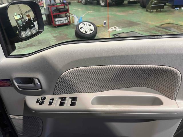 エブリイワゴン 　４ＷＤ　ドライブレコーダー　ＥＴＣ　バックカメラ　両側電動スライドドア　ＴＶ　クリアランスソナー　レーンアシスト　衝突被害軽減システム　オートライト　スマートキー　アイドリングストップ　電動格納ミラー（21枚目）