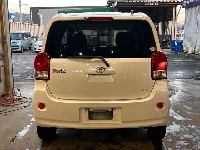 ポルテ Ｘ　４ＷＤ　電動スライドドア　スマートキー　電動格納ミラー　ＣＶＴ　記録簿　衝突安全ボディ　ＡＢＳ　ＥＳＣ　エアコン　パワーステアリング　パワーウィンドウ（8枚目）