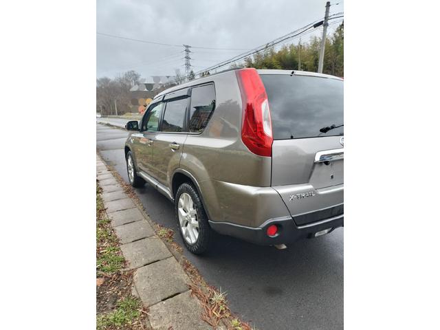 エクストレイル ２０Ｓ　４ＷＤ　ＥＴＣ　ナビ　アルミホイール　キーレスエントリー　ＣＶＴ　衝突安全ボディ　ＡＢＳ　エアコン　パワーステアリング　パワーウィンドウ（18枚目）