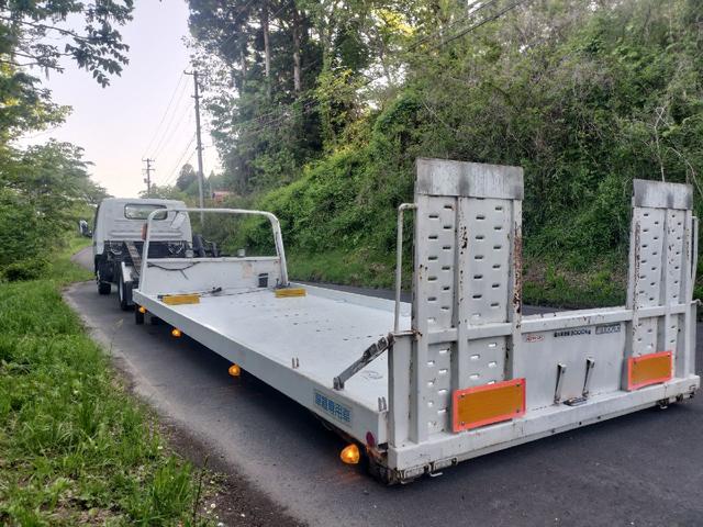 アトラストラック 　極東開発ボディー　ラジコン付き、最大積載量３０００ｋｇ　トラック　ＭＴ６速　後輪ダブル　ＥＴＣ　エアコン　パワーウィンドウ　運転席エアバッグ（31枚目）