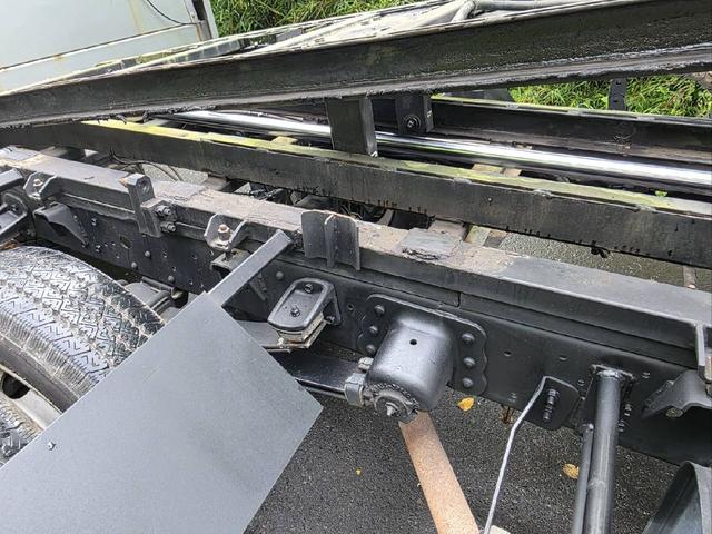 トヨエース ベースグレード　古河Ｎｅｏ５　ラジコン付き　ＭＴ　後輪ダブル　エアコン　パワーウィンドウ　運転席エアバッグ（27枚目）