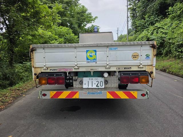 ファイター ベースグレード　トラック　ＭＴ　後輪ダブル　バックカメラ　キーレスエントリー　エアコン　運転席エアバッグ（12枚目）