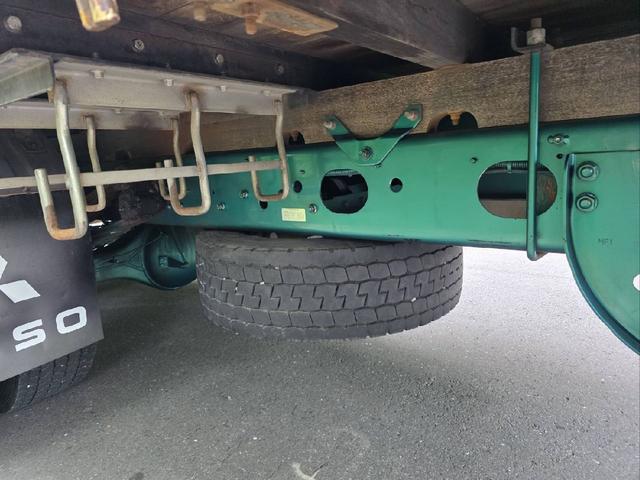 ファイター ベースグレード　トラック　ＭＴ　後輪ダブル　バックカメラ　キーレスエントリー　エアコン　運転席エアバッグ（34枚目）