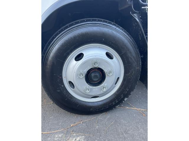 エルフトラック MT 後輪ダブル ドライブレコーダー ETC バックカメラ 電動格納ミラー エアコン パワーウィンドウ 運転席エアバッグ(27枚目)