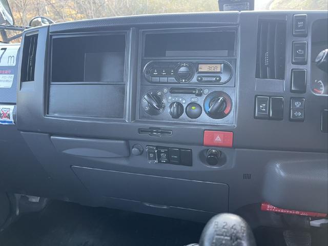 エルフトラック MT 後輪ダブル ドライブレコーダー ETC バックカメラ 電動格納ミラー エアコン パワーウィンドウ 運転席エアバッグ(32枚目)