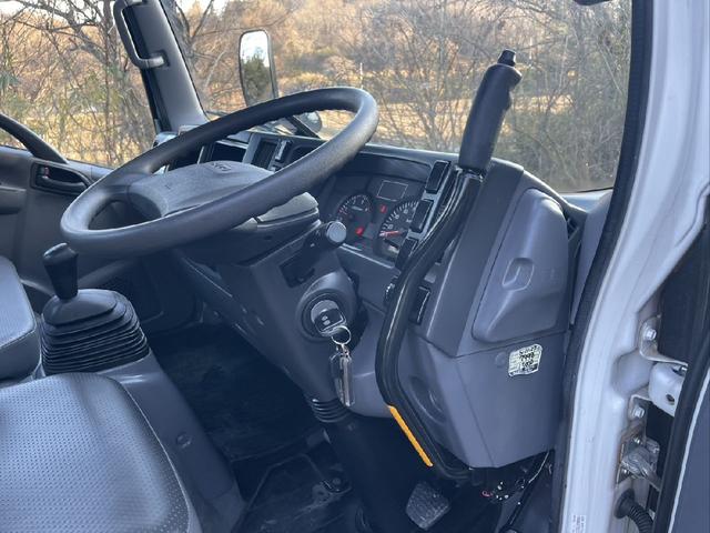 エルフトラック MT 後輪ダブル ドライブレコーダー ETC バックカメラ 電動格納ミラー エアコン パワーウィンドウ 運転席エアバッグ(38枚目)