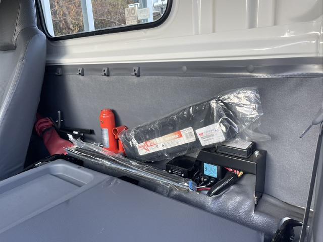 エルフトラック MT 後輪ダブル ドライブレコーダー ETC バックカメラ 電動格納ミラー エアコン パワーウィンドウ 運転席エアバッグ(61枚目)