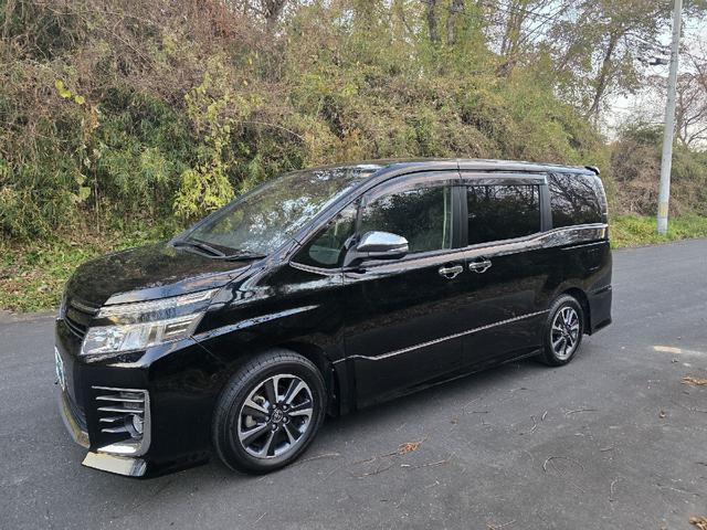 ヴォクシー ZS 煌 ETC TV レーンアシスト 衝突被害軽減システム 両側電動スライドドア オートマチックハイビーム LEDヘッドランプ スマートキー アイドリングストップ 後席モニター 3列シート CVT(19枚目)