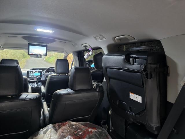 ヴォクシー ZS 煌 ETC TV レーンアシスト 衝突被害軽減システム 両側電動スライドドア オートマチックハイビーム LEDヘッドランプ スマートキー アイドリングストップ 後席モニター 3列シート CVT(34枚目)