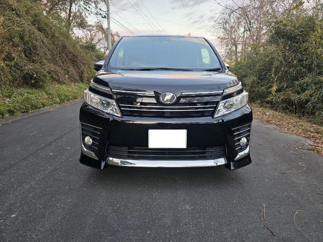 ヴォクシー ZS 煌 ETC TV レーンアシスト 衝突被害軽減システム 両側電動スライドドア オートマチックハイビーム LEDヘッドランプ スマートキー アイドリングストップ 後席モニター 3列シート CVT(37枚目)