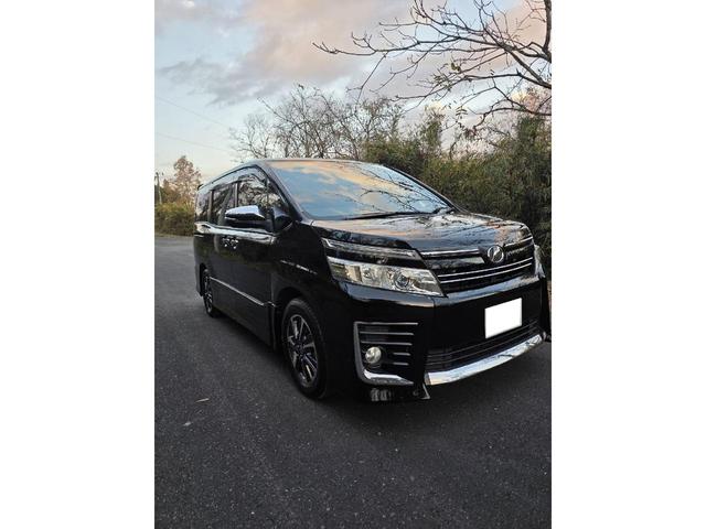 ヴォクシー ZS 煌 ETC TV レーンアシスト 衝突被害軽減システム 両側電動スライドドア オートマチックハイビーム LEDヘッドランプ スマートキー アイドリングストップ 後席モニター 3列シート CVT(49枚目)