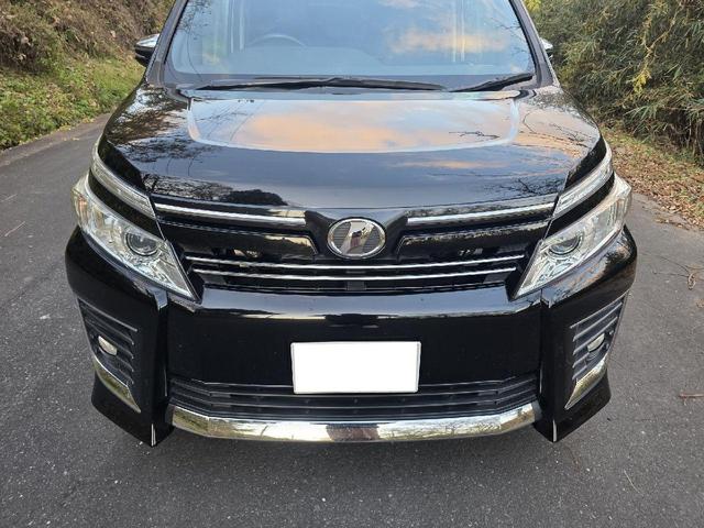 ヴォクシー ZS 煌 ETC TV レーンアシスト 衝突被害軽減システム 両側電動スライドドア オートマチックハイビーム LEDヘッドランプ スマートキー アイドリングストップ 後席モニター 3列シート CVT(55枚目)