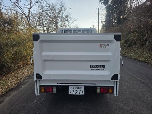 エルフトラック 　Ｗキャブ　トラック　４ＷＤ　垂直ゲート　最大積載量１４５０ｋｇ　５速マニュアル　６人乗り　キーレスエントリー　エアコン　パワーウィンドウ　運転席エアバッグ（15枚目）