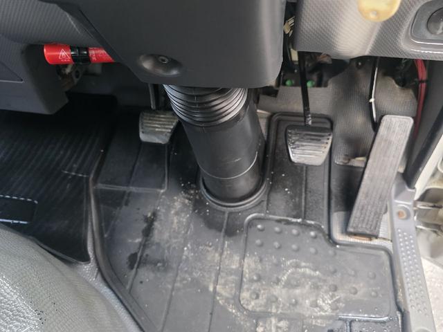 エルフトラック 　Ｗキャブ　トラック　４ＷＤ　垂直ゲート　最大積載量１４５０ｋｇ　５速マニュアル　６人乗り　キーレスエントリー　エアコン　パワーウィンドウ　運転席エアバッグ（75枚目）