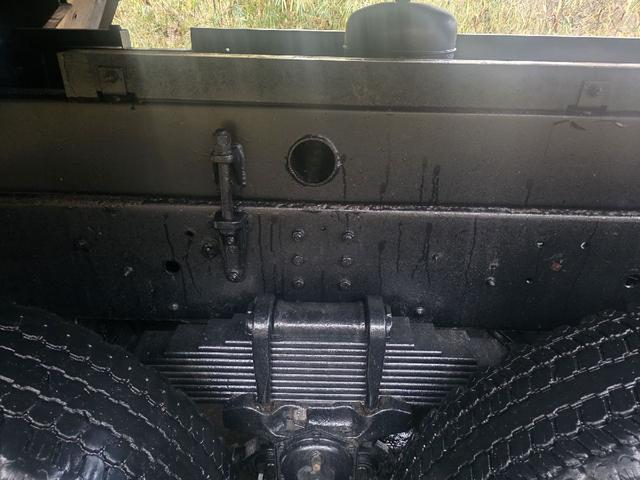 プロフィア ベースグレード　ダンプ　最大積載量８５００ｋｇ　７速マニュアル　寝台スペース付き　後輪ダブル　エアコン　運転席エアバッグ　ＡＩＲＬＯＯＰ（35枚目）