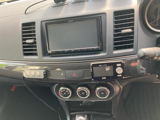ランサー ＧＳＲエボリューションＸ　４ＷＤ　ＥＴＣ　アルミホイール　ＨＩＤ　ＡＴ　スマートキー　電動格納ミラー　盗難防止システム　衝突安全ボディ　ＡＢＳ　ＥＳＣ　エアコン（4枚目）