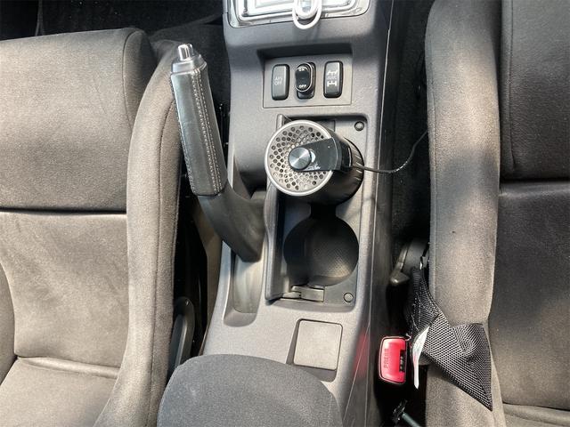 ランサー ＧＳＲエボリューションＸ　４ＷＤ　ＥＴＣ　アルミホイール　ＨＩＤ　ＡＴ　スマートキー　電動格納ミラー　盗難防止システム　衝突安全ボディ　ＡＢＳ　ＥＳＣ　エアコン（6枚目）
