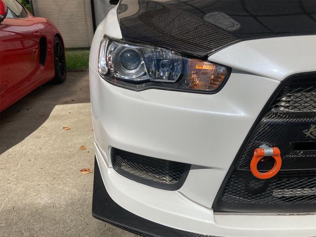 ランサー ＧＳＲエボリューションＸ　４ＷＤ　ＥＴＣ　アルミホイール　ＨＩＤ　ＡＴ　スマートキー　電動格納ミラー　盗難防止システム　衝突安全ボディ　ＡＢＳ　ＥＳＣ　エアコン（11枚目）