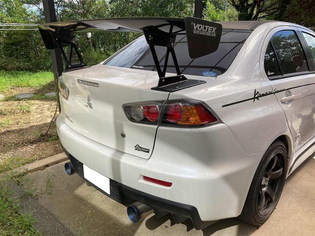 ランサー ＧＳＲエボリューションＸ　４ＷＤ　ＥＴＣ　アルミホイール　ＨＩＤ　ＡＴ　スマートキー　電動格納ミラー　盗難防止システム　衝突安全ボディ　ＡＢＳ　ＥＳＣ　エアコン（18枚目）