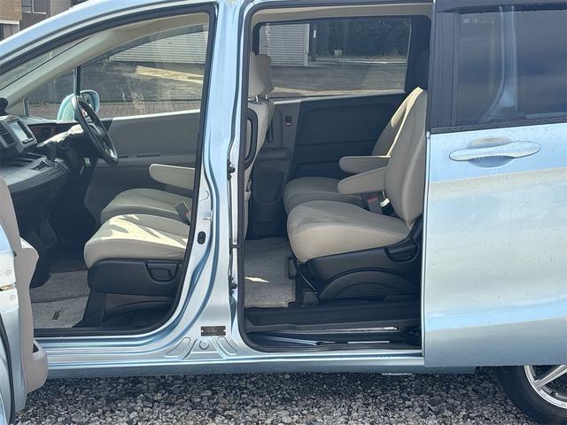 フリード Ｇ　Ｌパッケージ　車検２年付／ナビ／ＴＶ／バックカメラ／ＥＴＣ／片側パワースライド／ＨＩＤ／衝突安全ボディ／（25枚目）