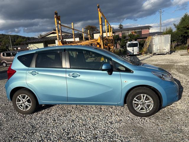 ノート Ｘ　ＦＯＵＲ　車検２年付／４ＷＤ／スマートキー／ナビ／ＴＶ／バックカメラ／前後ドライブレコーダー／（4枚目）