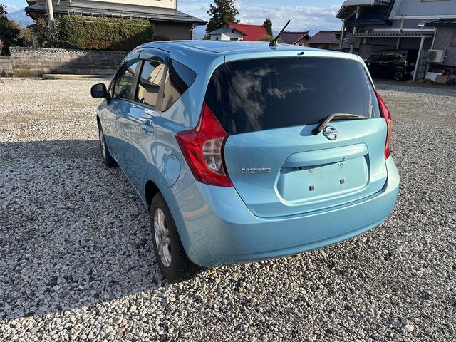 ノート Ｘ　ＦＯＵＲ　車検２年付／４ＷＤ／スマートキー／ナビ／ＴＶ／バックカメラ／前後ドライブレコーダー／（9枚目）