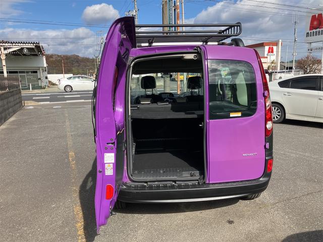 カングー クルール　ＥＴＣ　ＴＶ　オートクルーズコントロール　両側スライドドア　キーレスエントリー　ＡＴ　盗難防止システム　ＡＢＳ　エアコン　パワーステアリング　パワーウィンドウ　運転席エアバッグ　助手席エアバッグ（18枚目）
