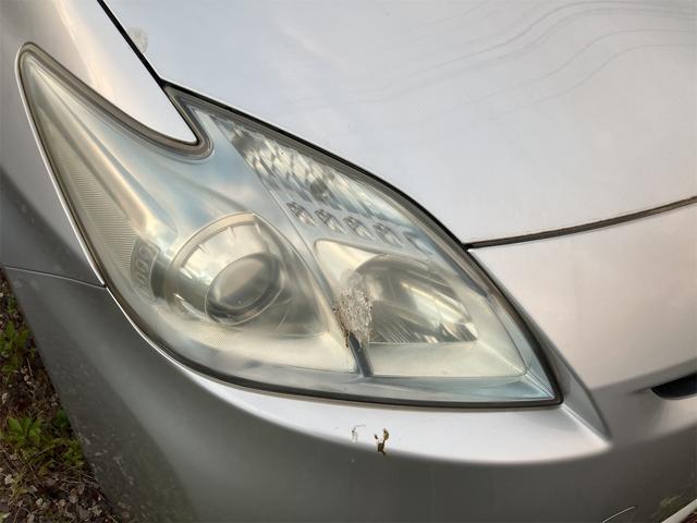 プリウス Ｓ　ＥＴＣ　アルミホイール　オートライト　ＣＶＴ　スマートキー　アイドリングストップ　電動格納ミラー　盗難防止システム　ＣＤ　ミュージックプレイヤー接続可　衝突安全ボディ　ＡＢＳ　ＥＳＣ　エアコン（15枚目）