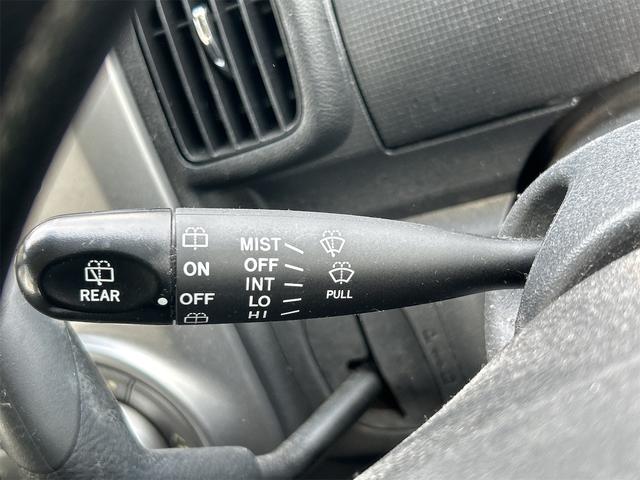 タント カスタムＸリミテッド　ＥＴＣ　電動スライドドア　ＨＩＤ　スマートキー　電動格納ミラー　ベンチシート　ＣＶＴ　盗難防止システム　ＡＢＳ　ＣＤ　アルミホイール　衝突安全ボディ　エアコン　パワーステアリング　パワーウィンドウ（8枚目）