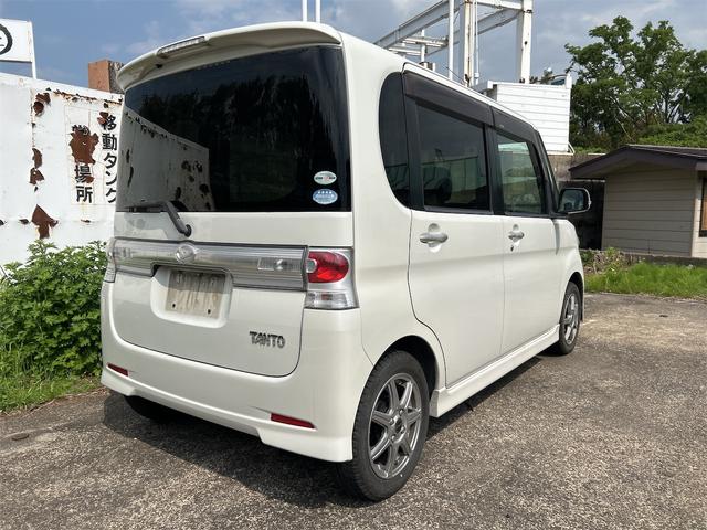 タント カスタムＸリミテッド　ＥＴＣ　電動スライドドア　ＨＩＤ　スマートキー　電動格納ミラー　ベンチシート　ＣＶＴ　盗難防止システム　ＡＢＳ　ＣＤ　アルミホイール　衝突安全ボディ　エアコン　パワーステアリング　パワーウィンドウ（15枚目）