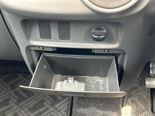 タント カスタムＸリミテッド　ＥＴＣ　電動スライドドア　ＨＩＤ　スマートキー　電動格納ミラー　ベンチシート　ＣＶＴ　盗難防止システム　ＡＢＳ　ＣＤ　アルミホイール　衝突安全ボディ　エアコン　パワーステアリング　パワーウィンドウ（41枚目）