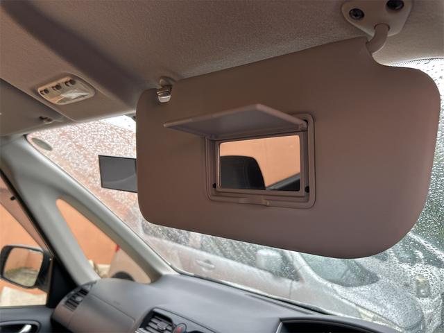 セレナ ライダー　ブラックライン　バックカメラ　ナビ　ＴＶ　オートクルーズコントロール　両側電動スライドドア　オートライト　ＨＩＤ　スマートキー　電動格納ミラー　後席モニター　３列シート　ＣＶＴ　アルミホイール（50枚目）