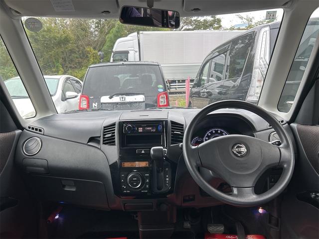ルークス ハイウェイスター　両側スライド・片側電動　オートライト　ＨＩＤ　スマートキー　電動格納ミラー　ベンチシート　ＣＶＴ　盗難防止システム　ＡＢＳ　ＣＤ　ＵＳＢ　アルミホイール　衝突安全ボディ　エアコン　パワーステアリング（2枚目）