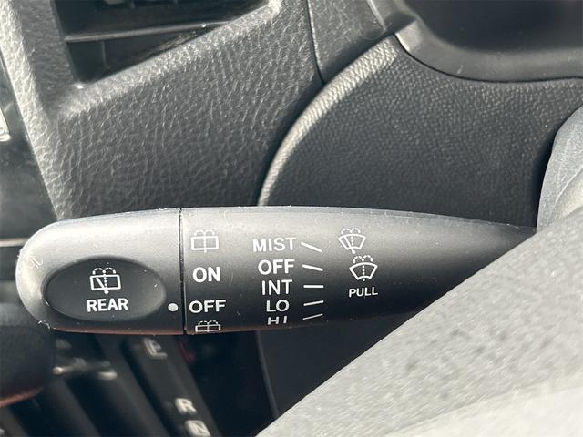 ルークス ハイウェイスター　両側スライド・片側電動　オートライト　ＨＩＤ　スマートキー　電動格納ミラー　ベンチシート　ＣＶＴ　盗難防止システム　ＡＢＳ　ＣＤ　ＵＳＢ　アルミホイール　衝突安全ボディ　エアコン　パワーステアリング（10枚目）
