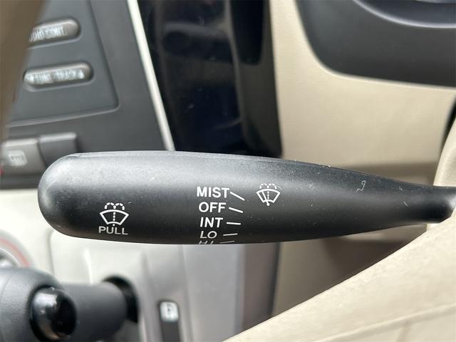ミラ Ｘリミテッド　ＥＲ　キーレスエントリー　電動格納ミラー　ＣＶＴ　盗難防止システム　ＡＢＳ　ＣＤ　衝突安全ボディ　エアコン　パワーステアリング　パワーウィンドウ（10枚目）