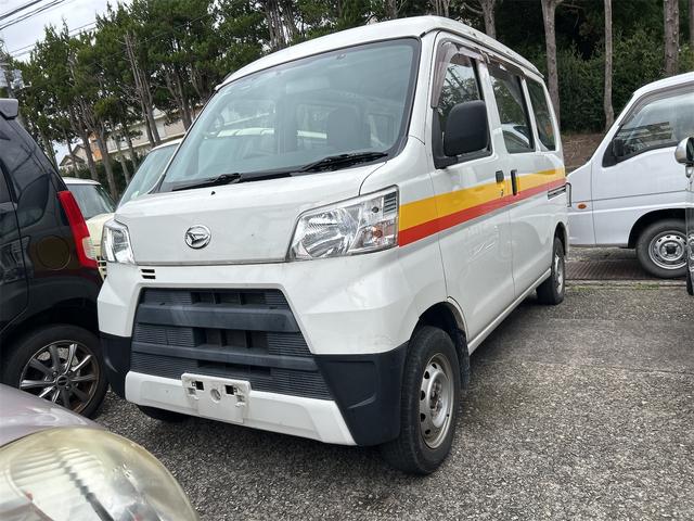 ハイゼットカーゴ 　ＭＴ　両側スライドドア　アイドリングストップ　エアコン　運転席エアバッグ　助手席エアバッグ（2枚目）