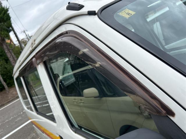 ハイゼットカーゴ 　ＭＴ　両側スライドドア　アイドリングストップ　エアコン　運転席エアバッグ　助手席エアバッグ（19枚目）