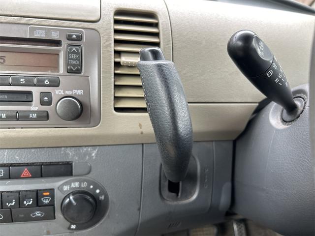 タント Ｘ　４ＷＤ　キーレスエントリー　電動格納ミラー　ベンチシート　ＡＴ　ＡＢＳ　ＣＤ　ＭＤ　アルミホイール　衝突安全ボディ　エアコン　パワーステアリング　パワーウィンドウ（6枚目）