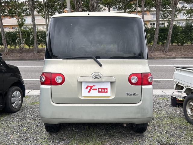 タント Ｘ　４ＷＤ　キーレスエントリー　電動格納ミラー　ベンチシート　ＡＴ　ＡＢＳ　ＣＤ　ＭＤ　アルミホイール　衝突安全ボディ　エアコン　パワーステアリング　パワーウィンドウ（16枚目）